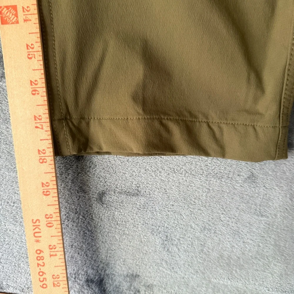 The North Face Class V Belted Pants XXL Khaki Olive Tech Travel Mens Relaxed Fit
